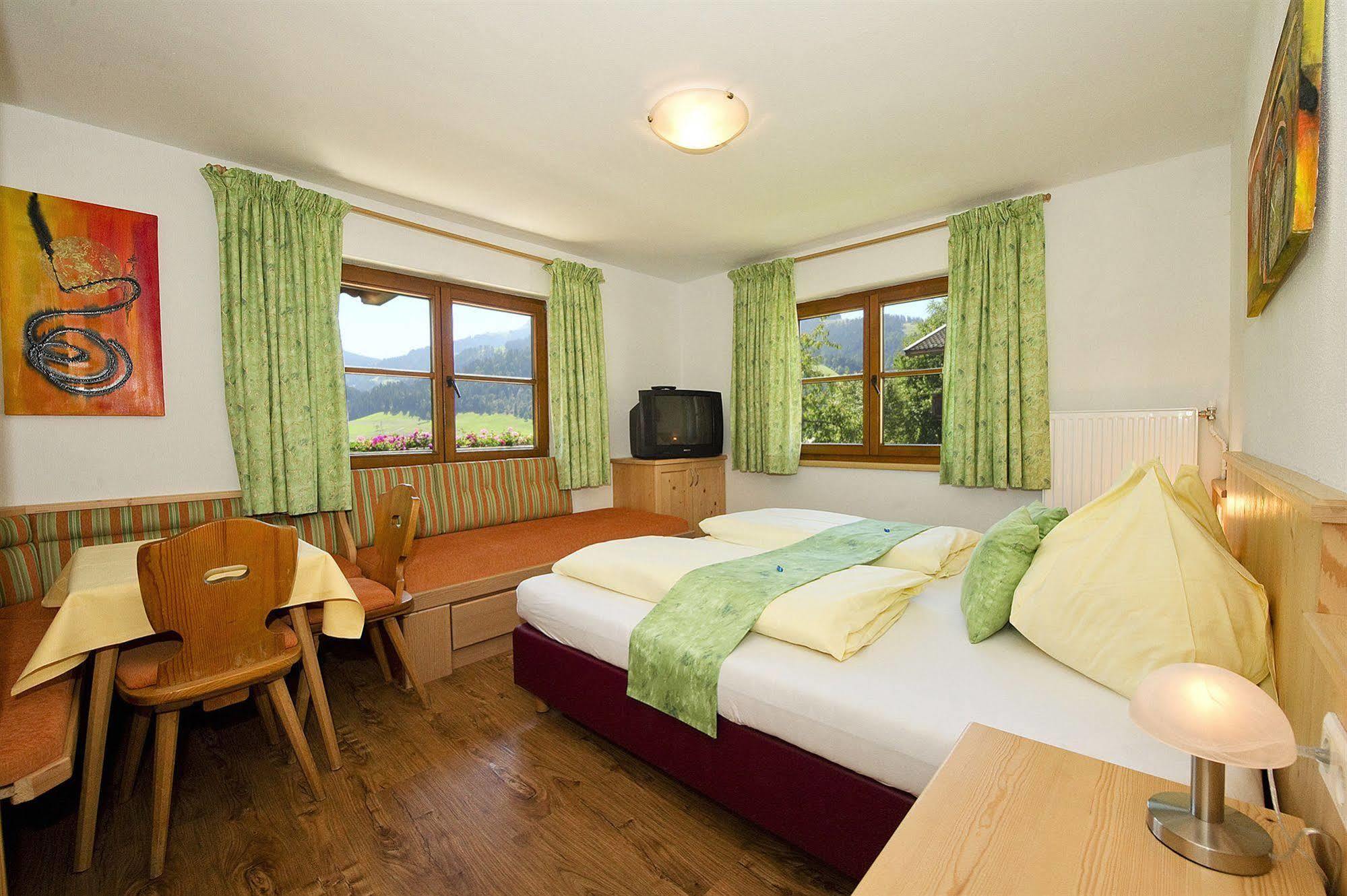 Bed & Breakfast Landhaus Strasser Soll Luaran gambar