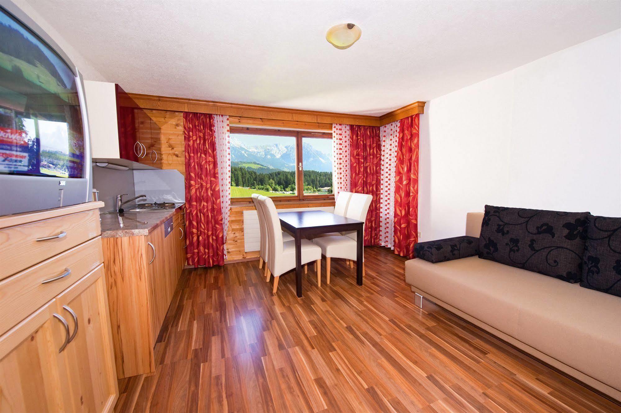 Bed & Breakfast Landhaus Strasser Soll Luaran gambar